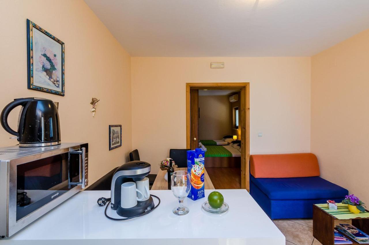 Apartments Kanjuo By The Sea مْليني المظهر الخارجي الصورة